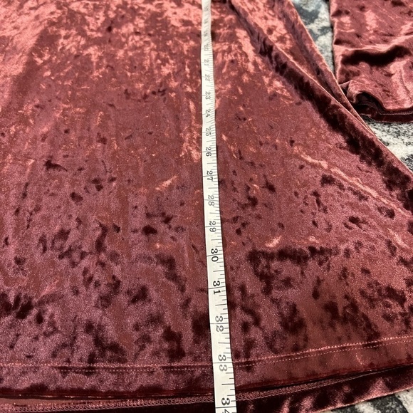 A.n.a Velvety Mauve Shift Dress with a Little Sparkle and Long Bell Sleeves. - Picture 7 of 13